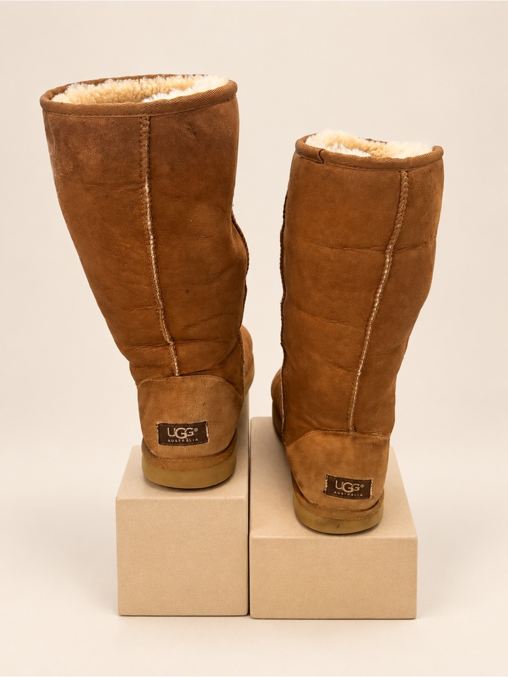 UGG Tall Shearling-Lined Women's Boots - Chestnut Brown